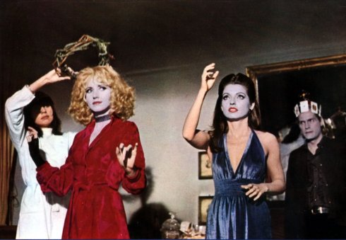 celine-and-julie-go-boating-1974-003-celine-and-julie-in-wardrobe-makeup-00n-q0s-ORIGINAL