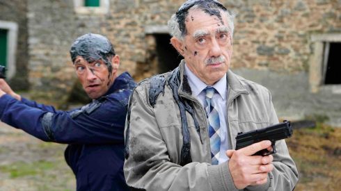 CoincoinandtheExtraHumans_03-1-1600x900-c-default